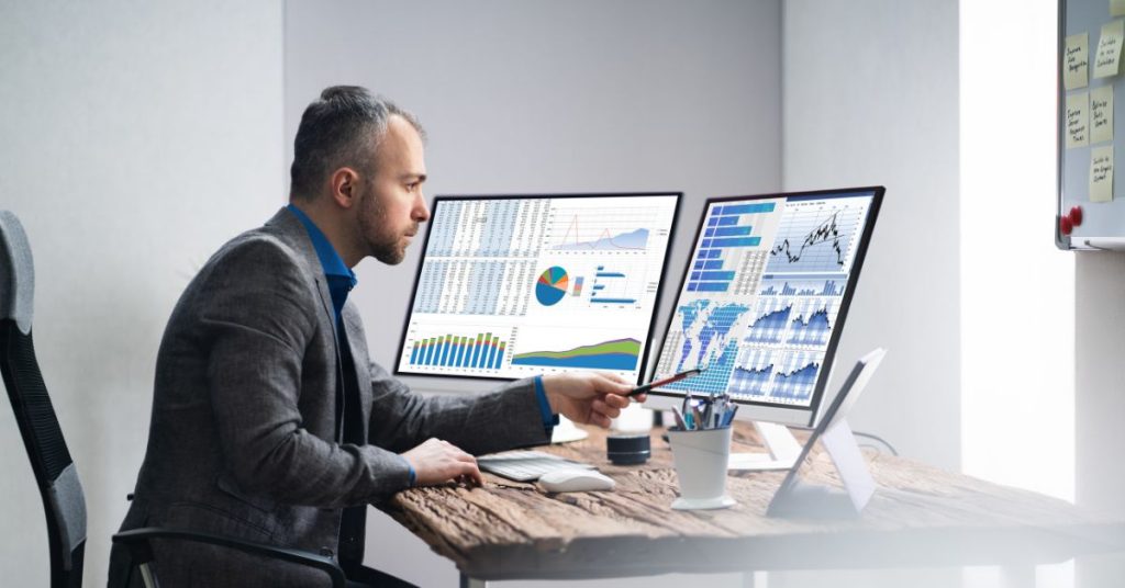 Asesores financieros de 347 asesores con servicio de asesoría fiscal y financiera online y presencial.