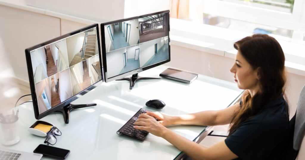 Descubre los límites legales de la videovigilancia laboral: requisitos, excepciones y derechos de los trabajadores para proteger su privacidad.